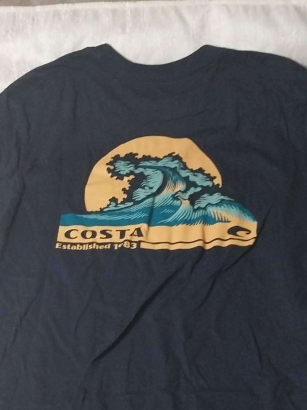 Costa Navy Short-Sleeve Wave Graphic Tee with Yellow Sun Mens M